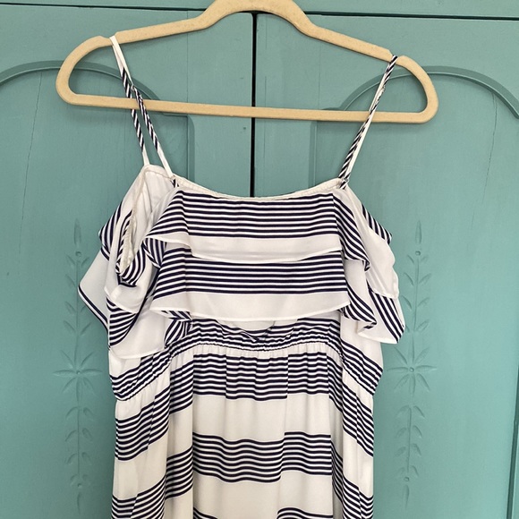 Cremieux Dress. Full Length. White/Blue Stripes. Fully lined. Large - Picture 6 of 13